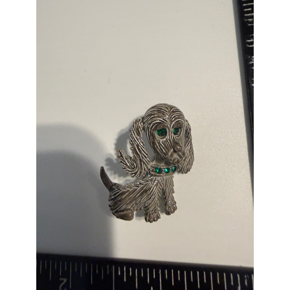 Vintage Gerrys Textured Silver Tone Dog Brooch Green Rhinestone Eye Collar Pin